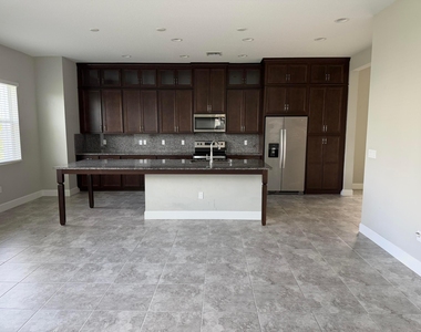 5383 Pecan Drive - Photo Thumbnail 2