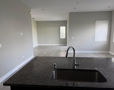 5383 Pecan Drive - Photo Thumbnail 5