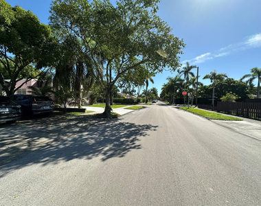 1705 Adams Street - Photo Thumbnail 26