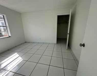 1705 Adams Street - Photo Thumbnail 17