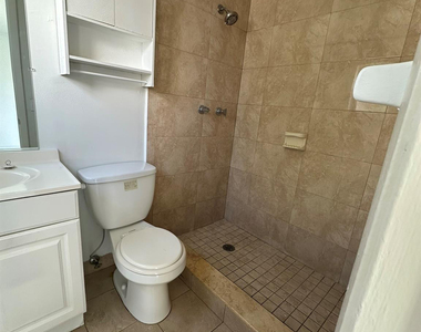 1705 Adams Street - Photo Thumbnail 10