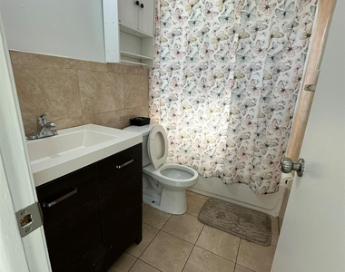 1705 Adams Street - Photo Thumbnail 7