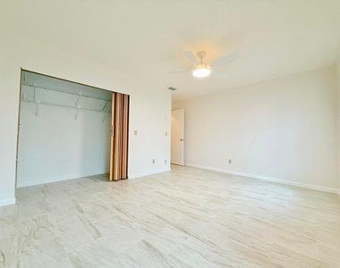6531 Se Federal Hwy - Photo Thumbnail 12