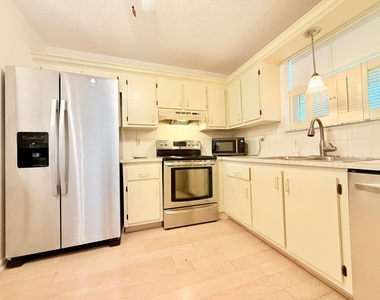 6531 Se Federal Hwy - Photo Thumbnail 8