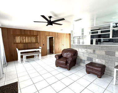 4221 Rose Lane Ne - Photo Thumbnail 24