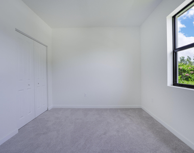 5838 Park Place - Photo Thumbnail 37
