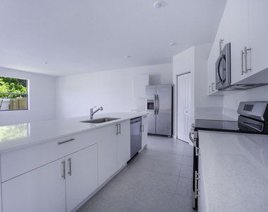 5838 Park Place - Photo Thumbnail 15