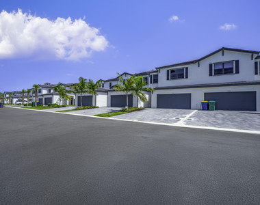 5838 Park Place - Photo Thumbnail 3
