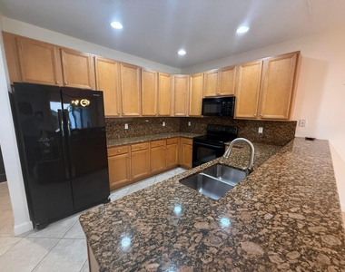 114 Owl Pointe Circle - Photo Thumbnail 2