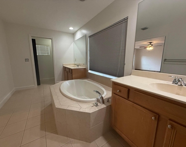 114 Owl Pointe Circle - Photo Thumbnail 5