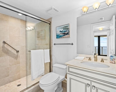 3000 N Ocean Drive - Photo Thumbnail 13
