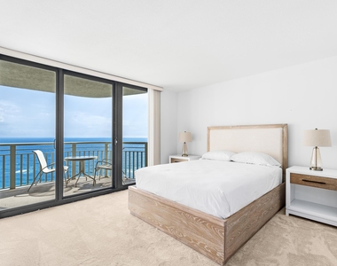 3000 N Ocean Drive - Photo Thumbnail 12