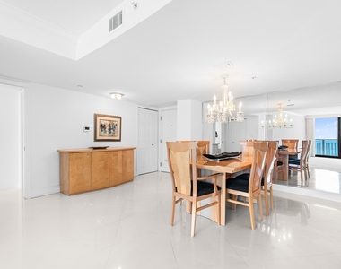3000 N Ocean Drive - Photo Thumbnail 6