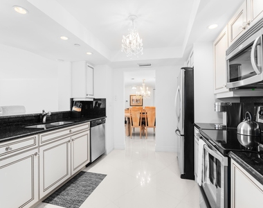 3000 N Ocean Drive - Photo Thumbnail 10