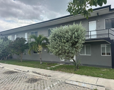 2201 Greene Street - Photo Thumbnail 5