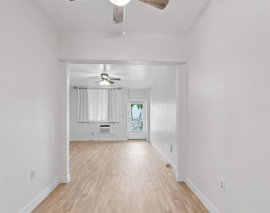 900 Euclid Avenue - Photo Thumbnail 4