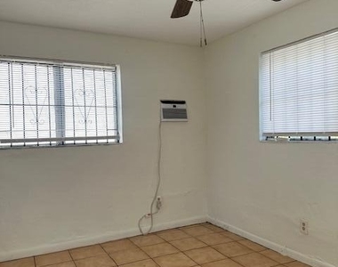 807 Phippen Waiters Road - Photo Thumbnail 2