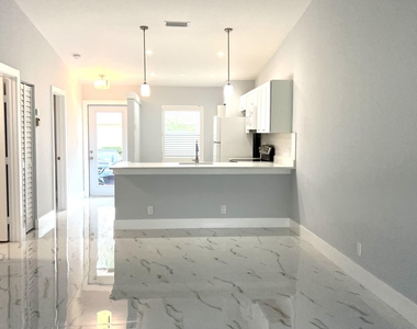 8743 Rheims Road - Photo Thumbnail 12