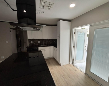 462 S Haverhill Road - Photo Thumbnail 8