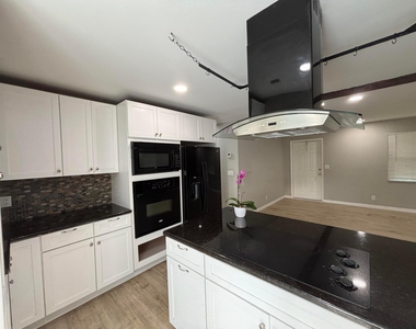 462 S Haverhill Road - Photo Thumbnail 7