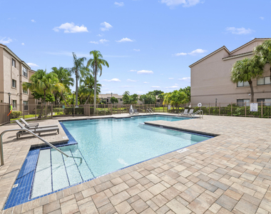 2900 S University Drive - Photo Thumbnail 6