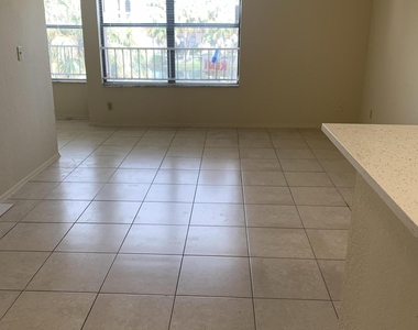 2900 S University Drive - Photo Thumbnail 8