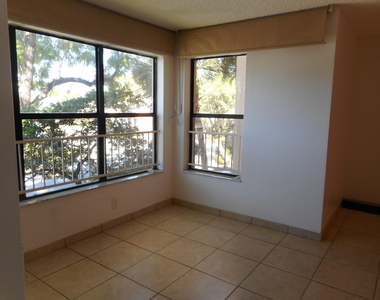 2900 S University Drive - Photo Thumbnail 6