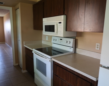 601 Se Polynesian Avenue - Photo Thumbnail 16