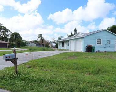 601 Se Polynesian Avenue - Photo Thumbnail 1