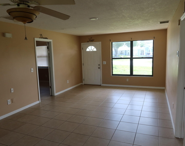 601 Se Polynesian Avenue - Photo Thumbnail 8