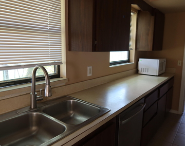 601 Se Polynesian Avenue - Photo Thumbnail 17