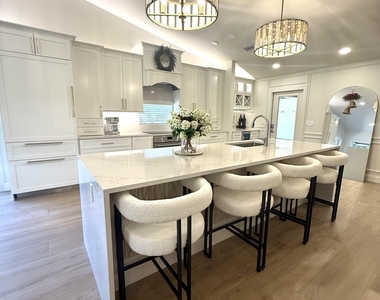 1770 Nw 22nd Avenue - Photo Thumbnail 6