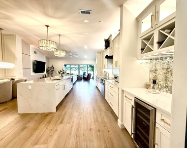 1770 Nw 22nd Avenue - Photo Thumbnail 1