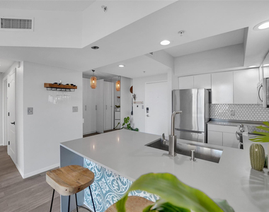 110 N Federal Highway - Photo Thumbnail 6