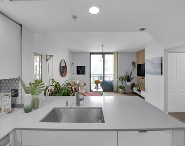 110 N Federal Highway - Photo Thumbnail 9