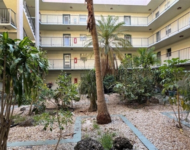 1800 Sw 81st Avenue - Photo Thumbnail 2