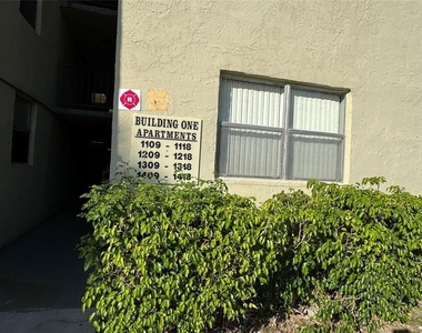 1800 Sw 81st Avenue - Photo Thumbnail 1