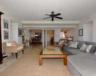 2051 Se 3rd Street - Photo Thumbnail 35
