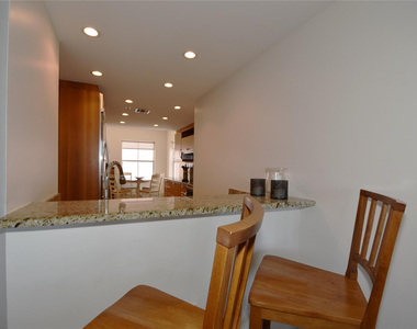 2051 Se 3rd Street - Photo Thumbnail 18