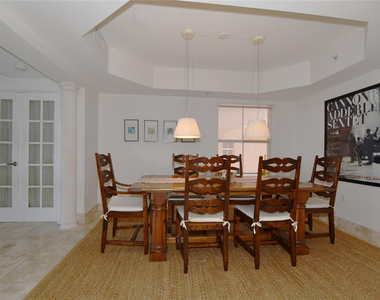 2051 Se 3rd Street - Photo Thumbnail 22
