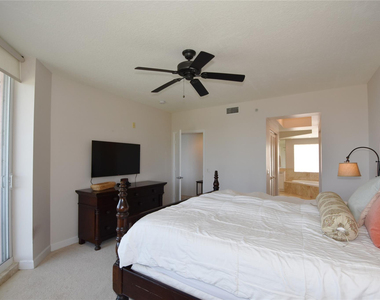 2051 Se 3rd Street - Photo Thumbnail 41