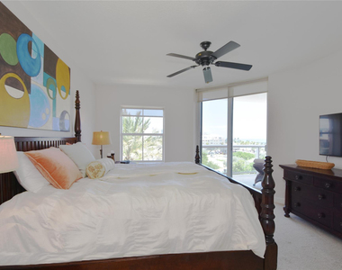 2051 Se 3rd Street - Photo Thumbnail 39