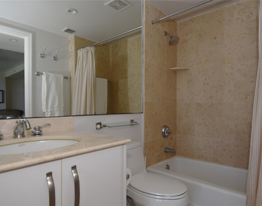 2051 Se 3rd Street - Photo Thumbnail 15