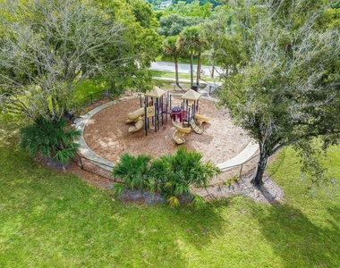 2316 23rd Court - Photo Thumbnail 20