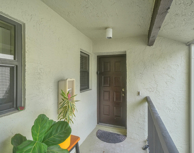 3287 Cocoplum Circle - Photo Thumbnail 18
