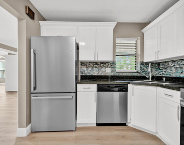 3287 Cocoplum Circle - Photo Thumbnail 5