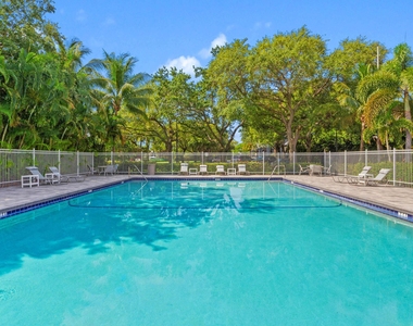711 Forest Club Drive - Photo Thumbnail 21