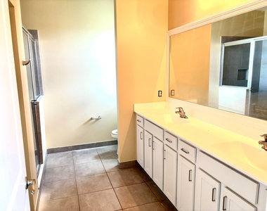 7962 Nw Greenbank Circle - Photo Thumbnail 12