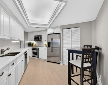 300 Se 5th Avenue - Photo Thumbnail 37