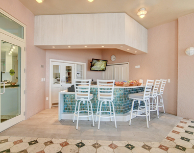 300 Se 5th Avenue - Photo Thumbnail 19